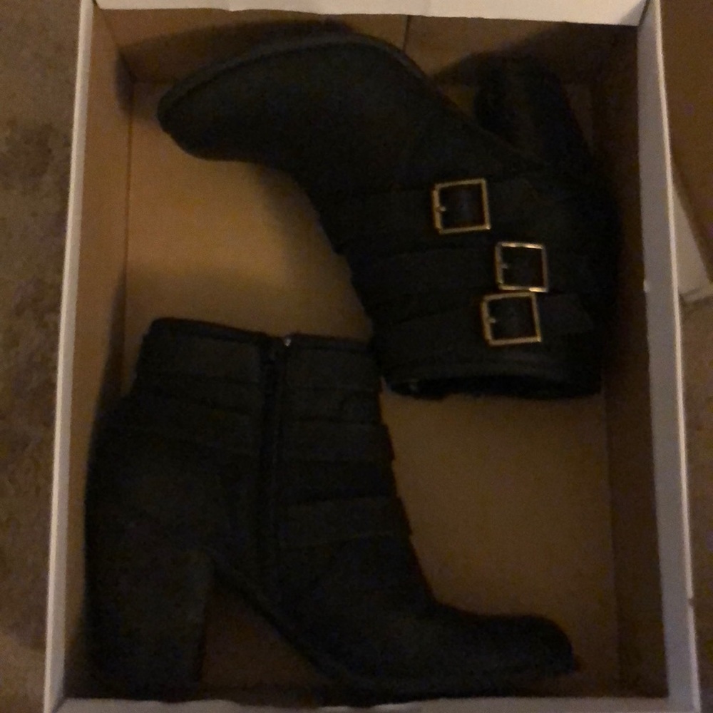 Abound black booties